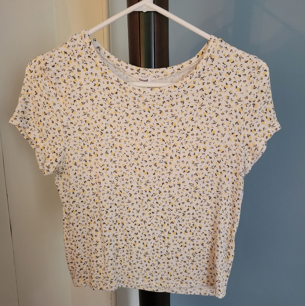 DONATING SOON Floral Crop Top